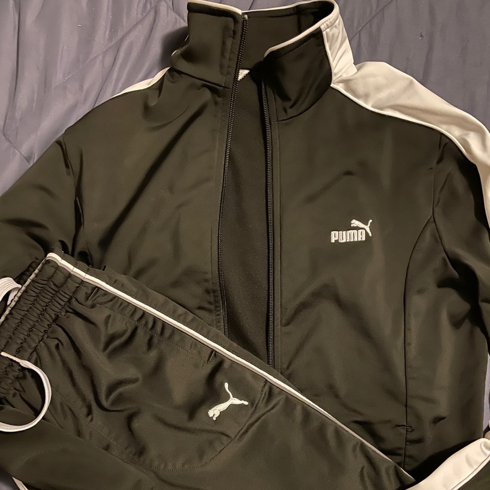 Puma Set Black and White